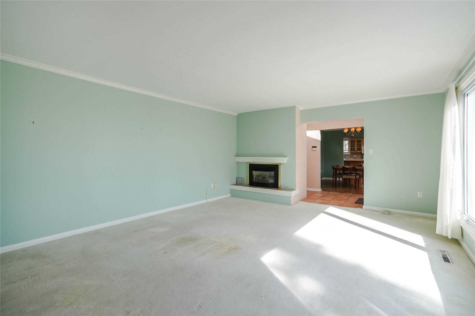 221 North Shore Blvd E