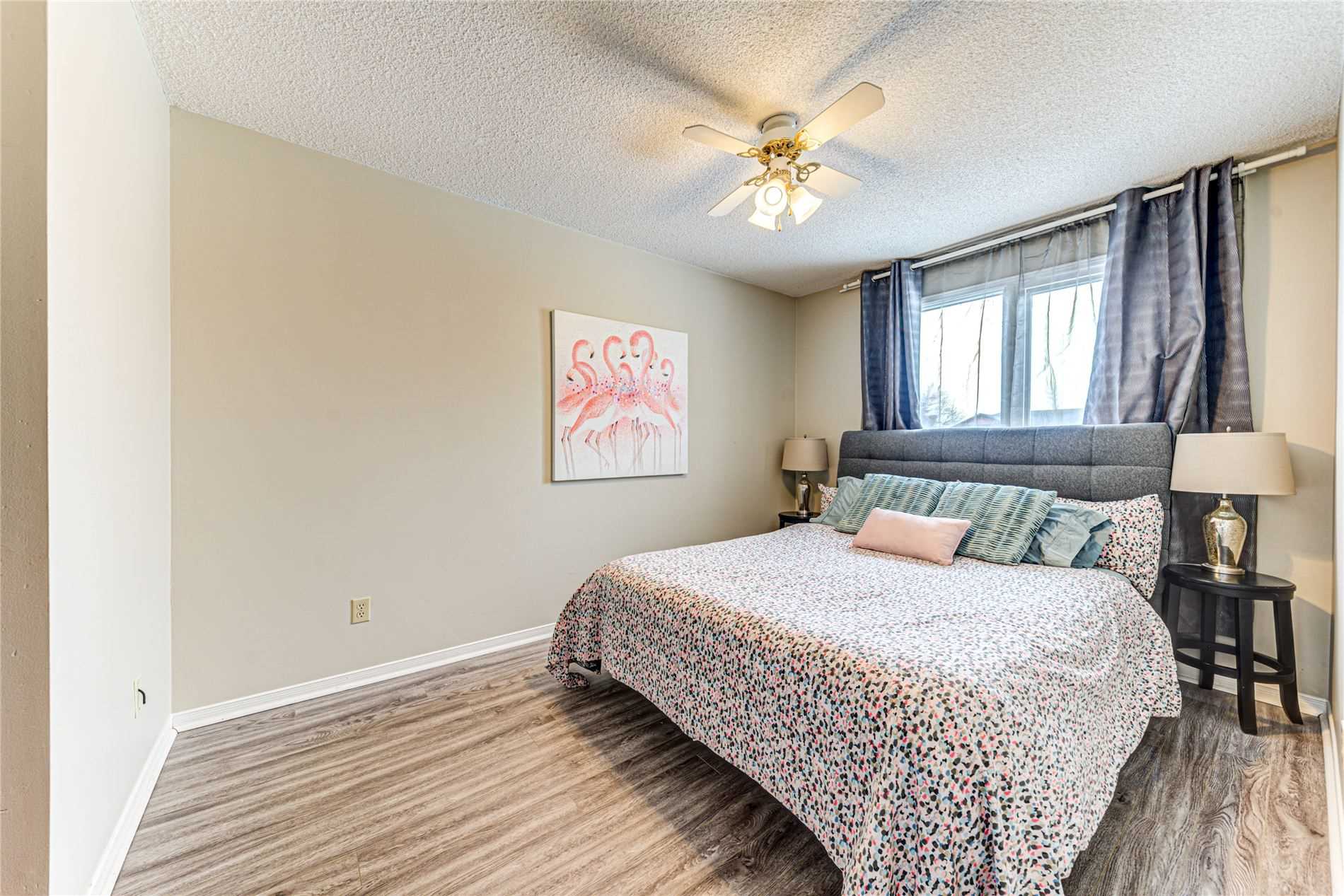 12 Fieldgate Dr