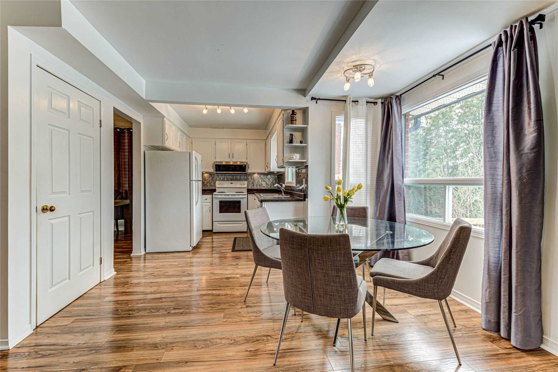 12 Fieldgate Dr