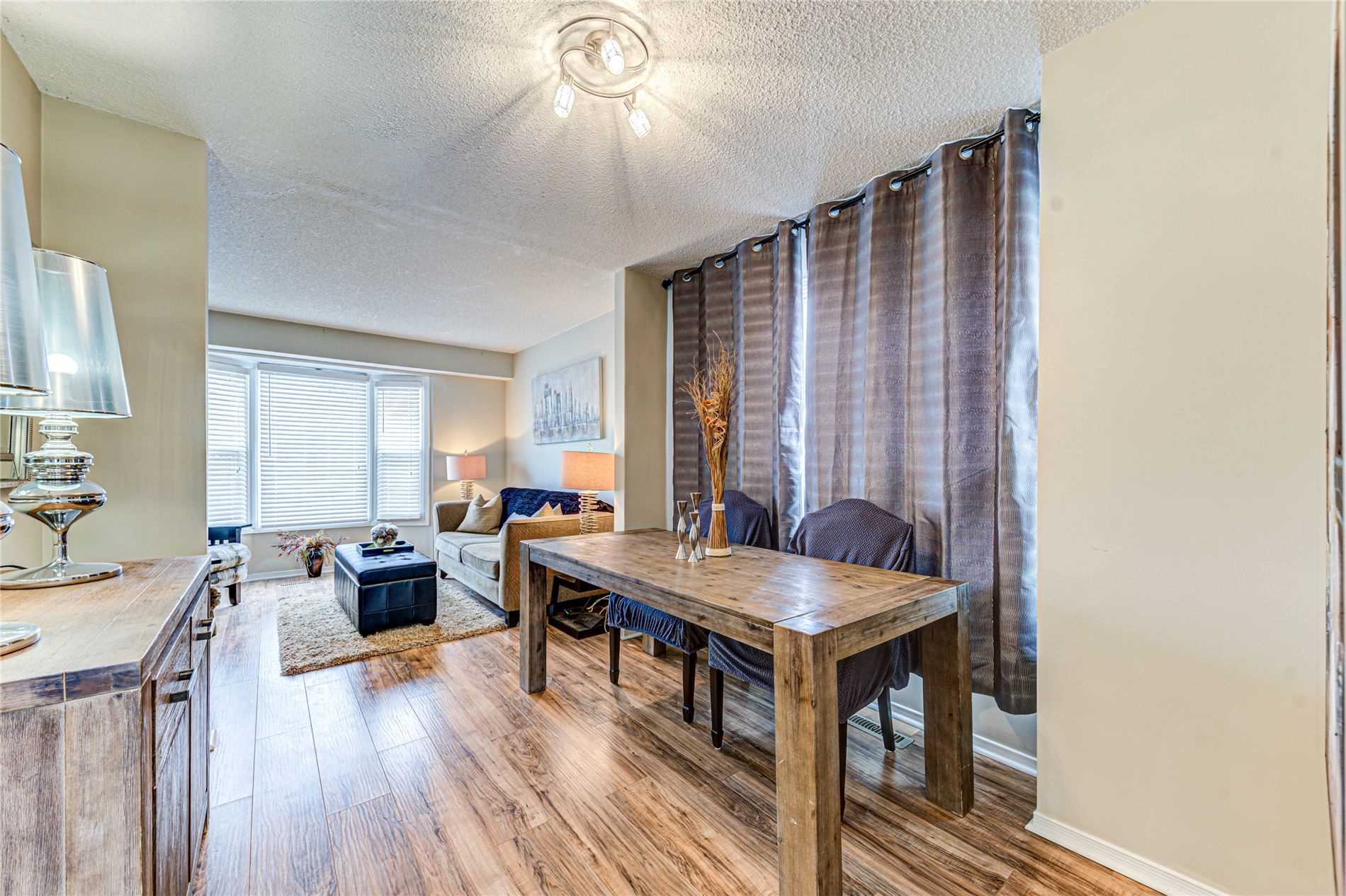 12 Fieldgate Dr