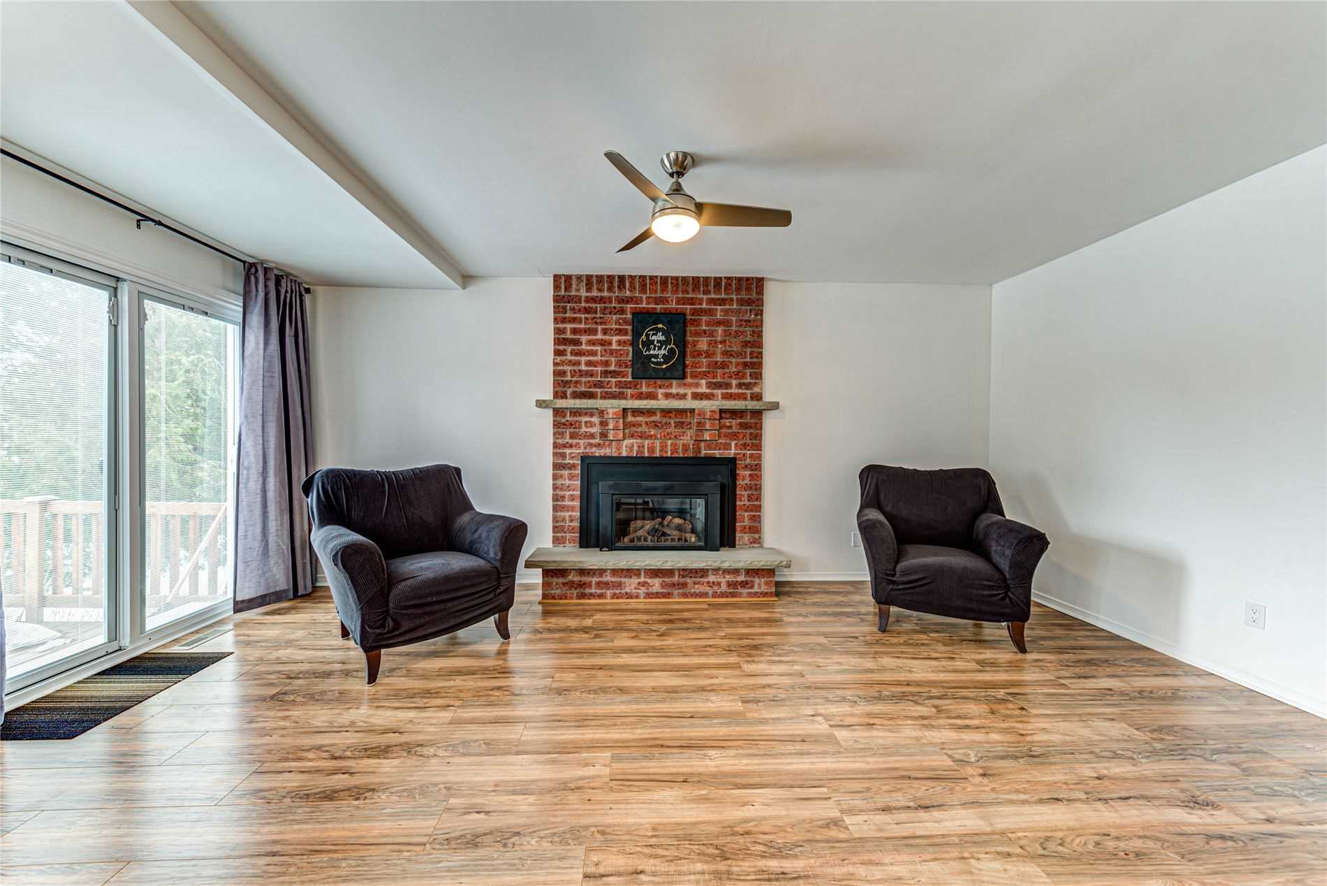 12 Fieldgate Dr