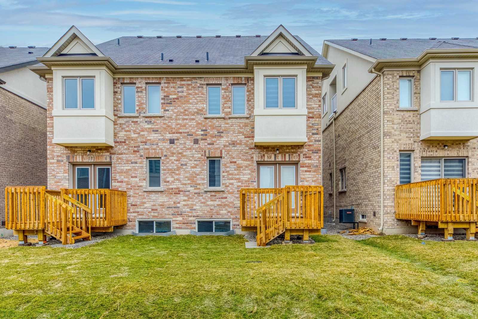 3958 Koenig Rd
