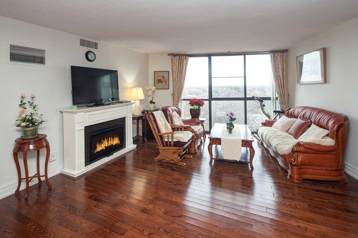 1240 Marlborough Crt, #1001