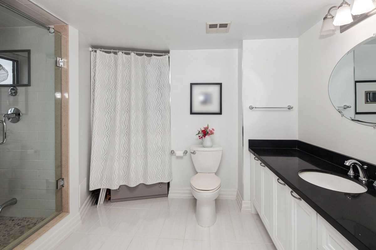 1240 Marlborough Crt, #1001