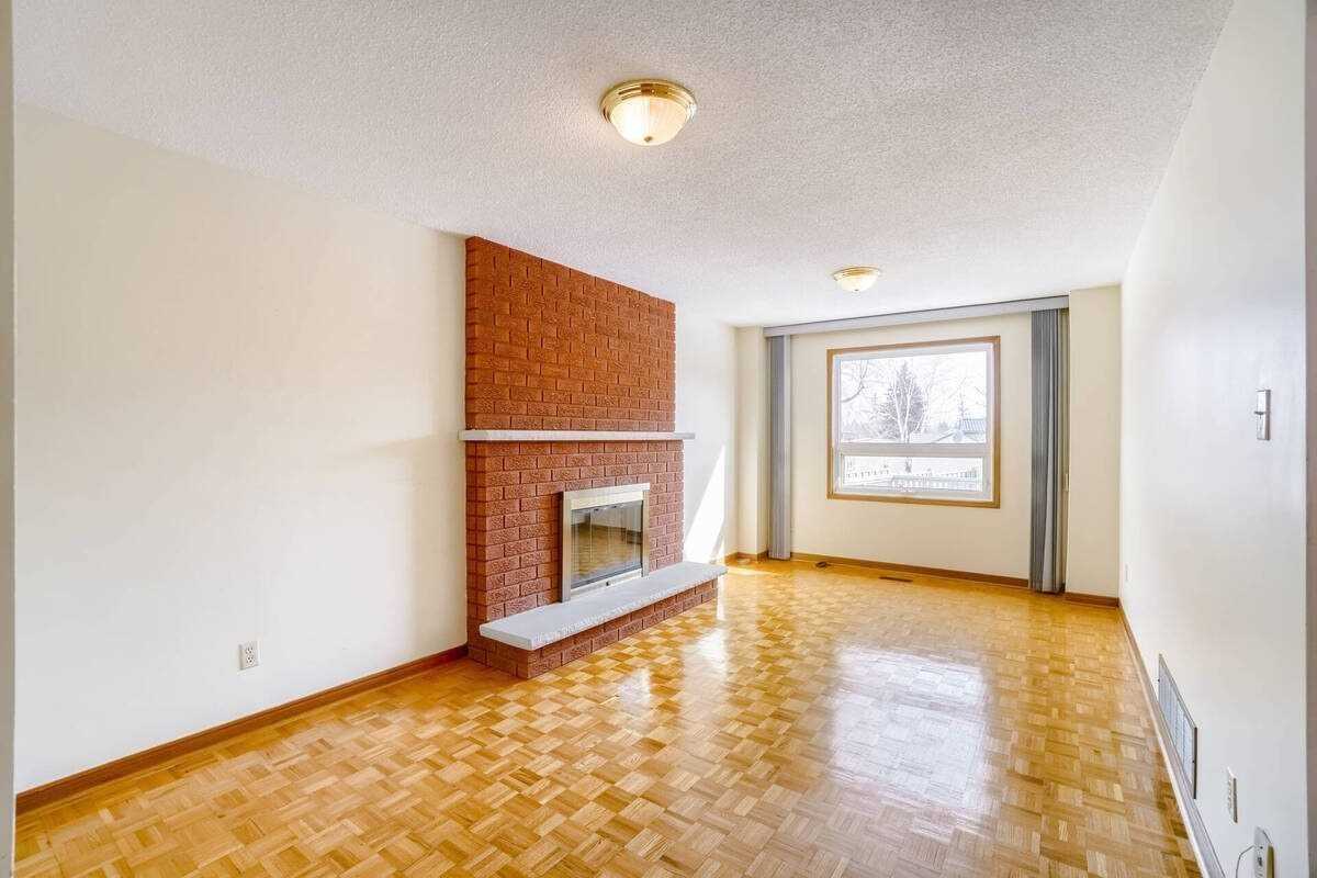 550 Meadows Blvd