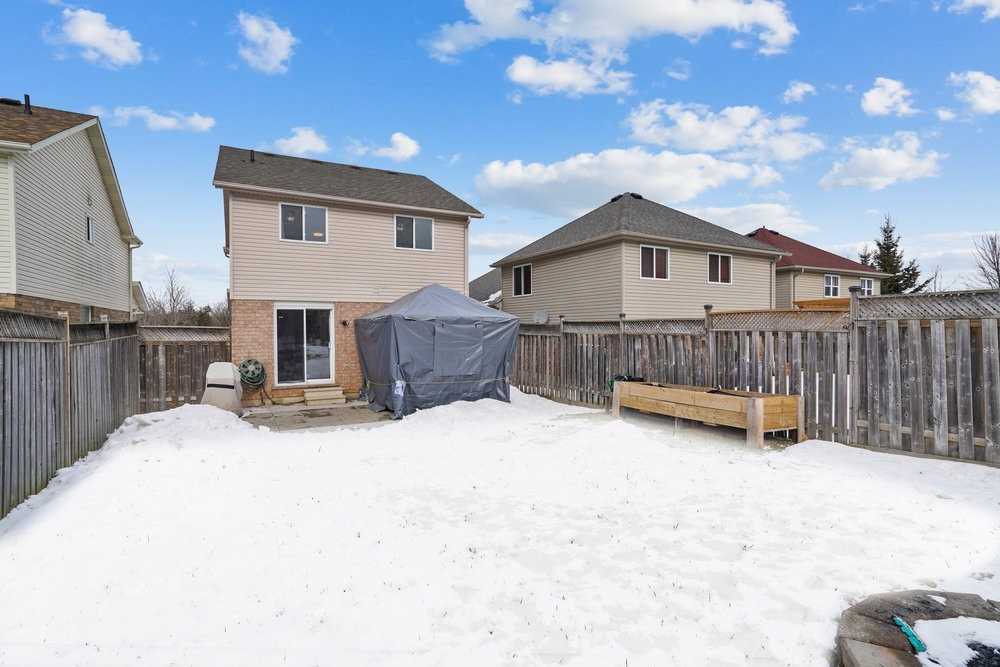 142 Gooseberry St