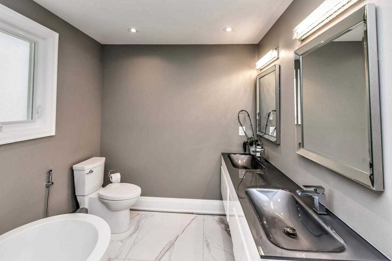 2068 Mississauga Rd
