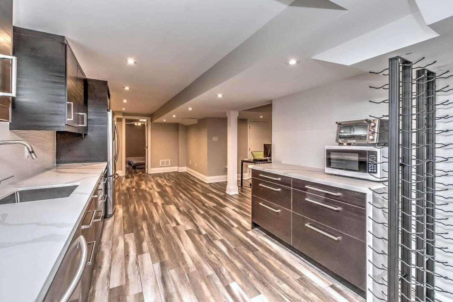 2068 Mississauga Rd