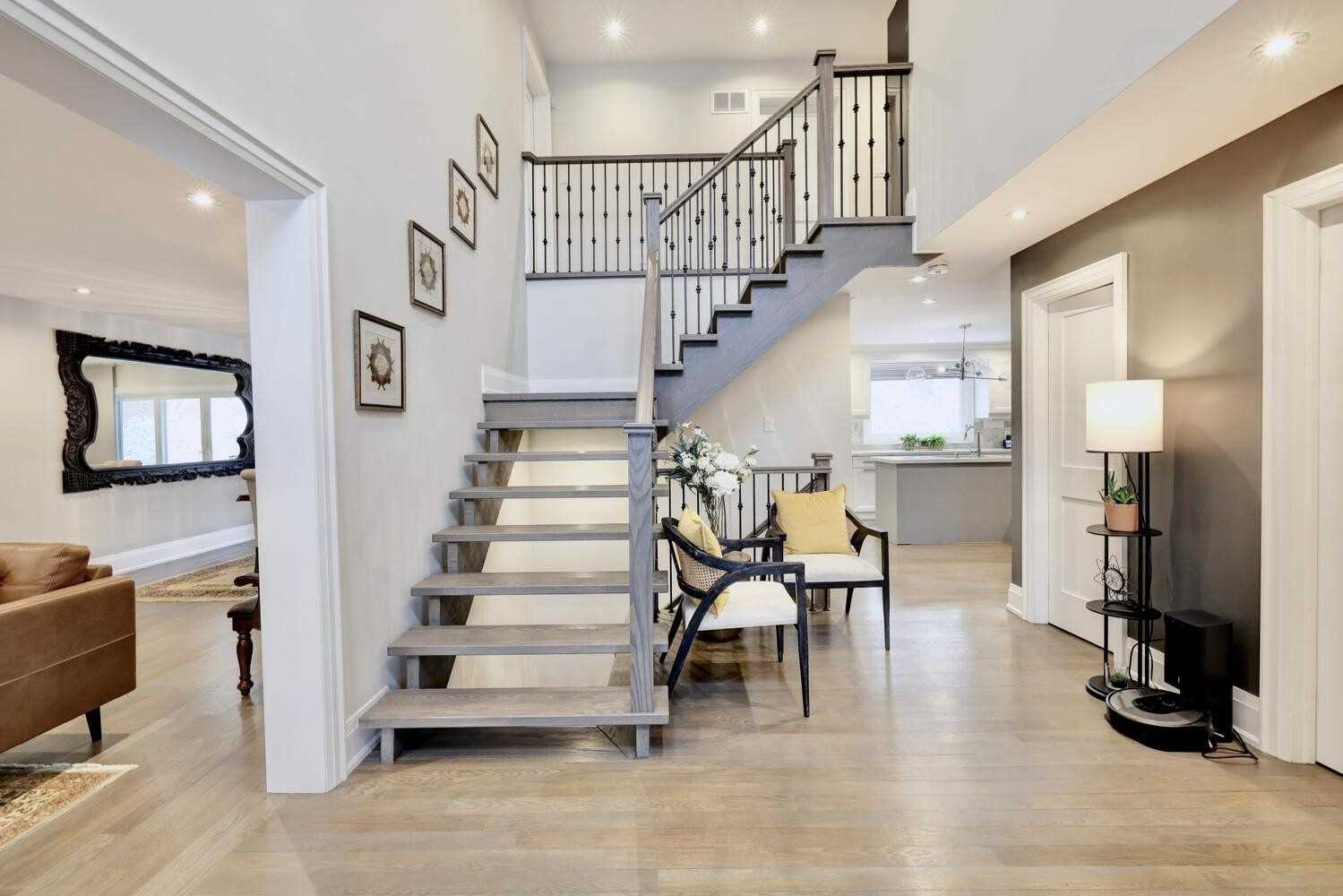 2068 Mississauga Rd