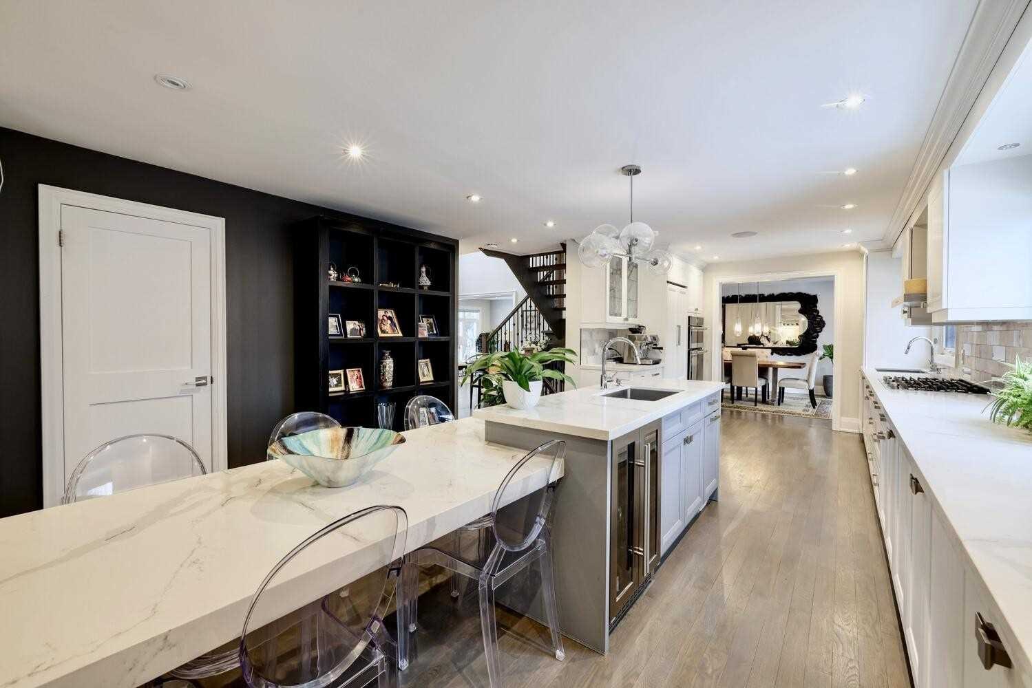 2068 Mississauga Rd