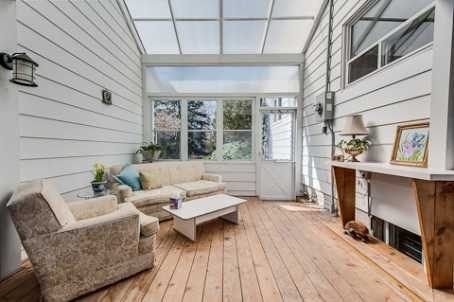 1316 Mineola Gdns
