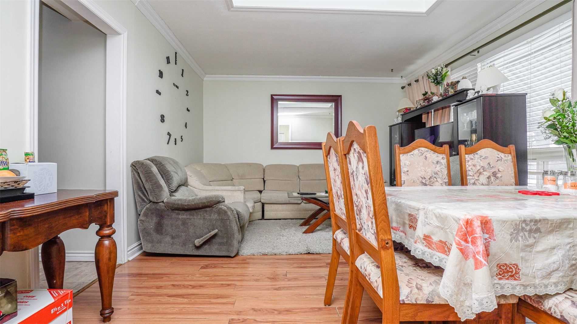 33 Campbell Dr