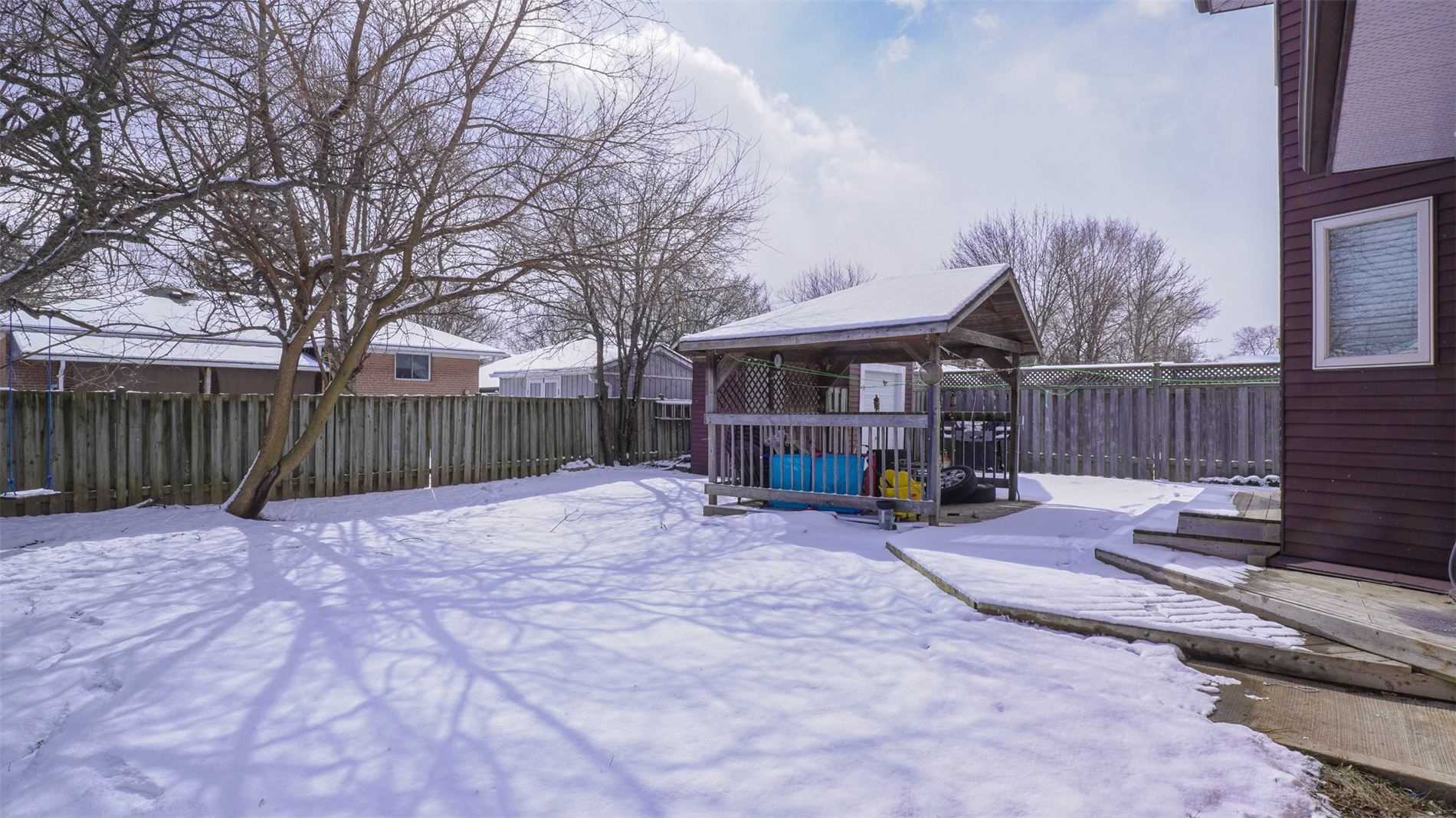 33 Campbell Dr
