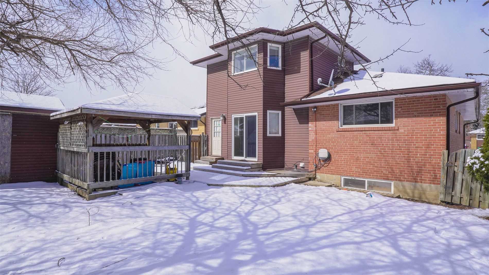 33 Campbell Dr