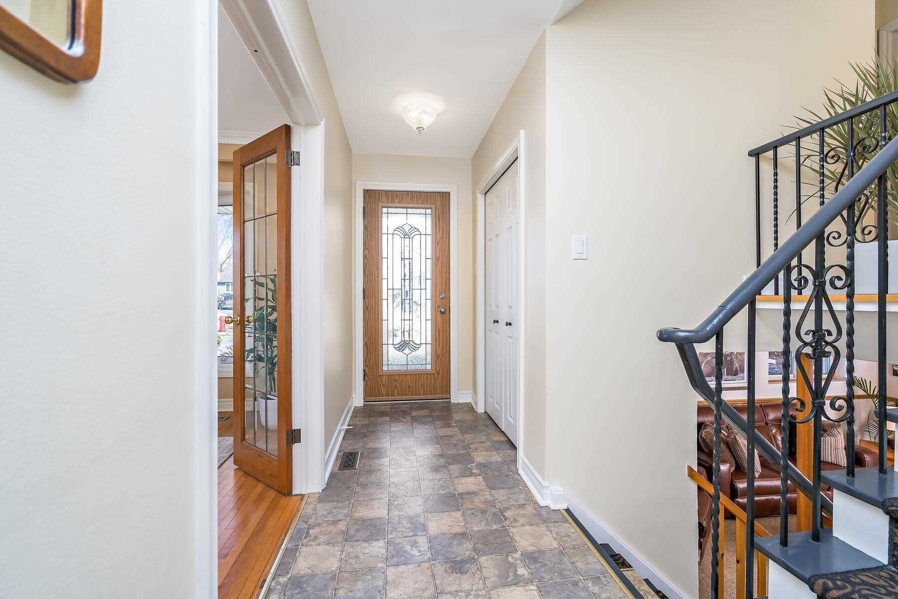 346 Trafalgar Crt
