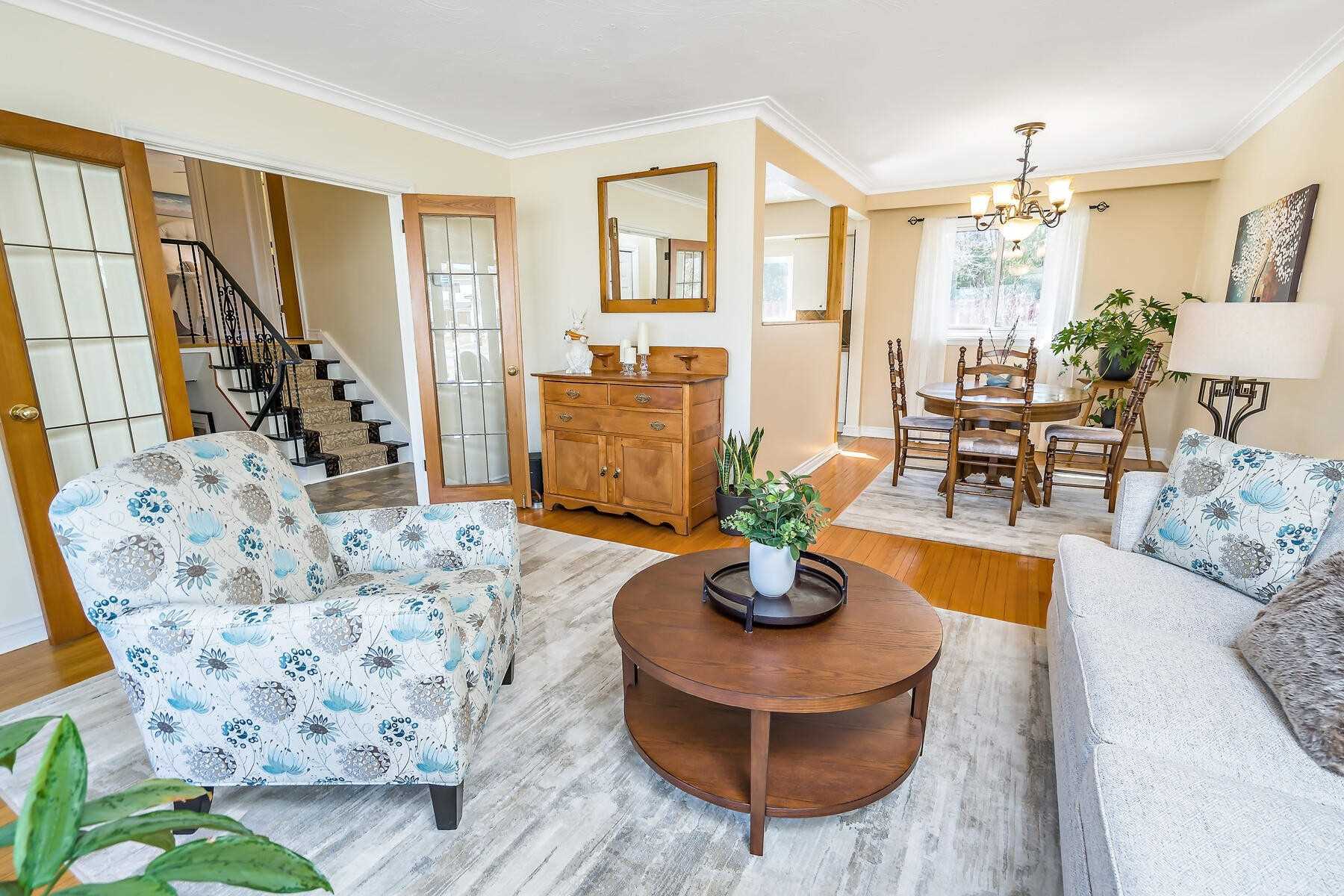 346 Trafalgar Crt