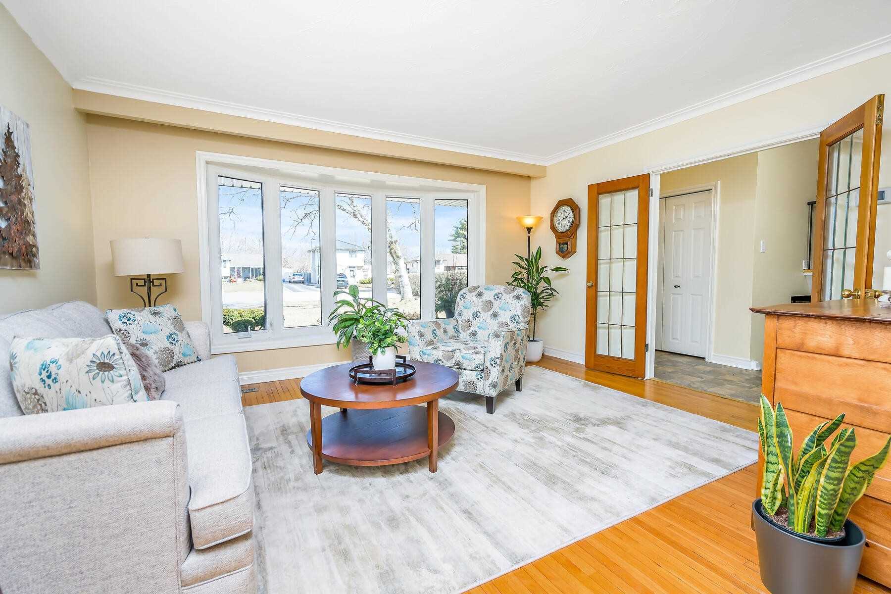 346 Trafalgar Crt