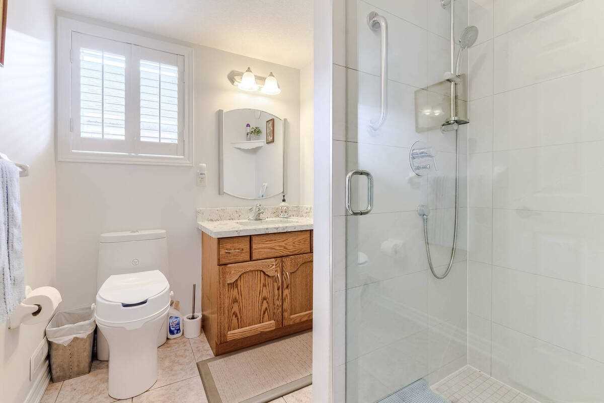 84 Beardmore Cres