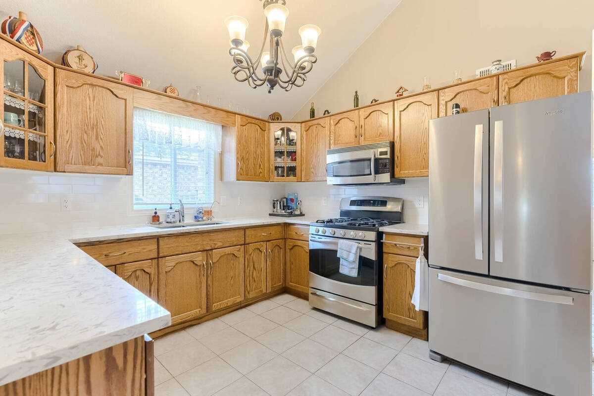 84 Beardmore Cres