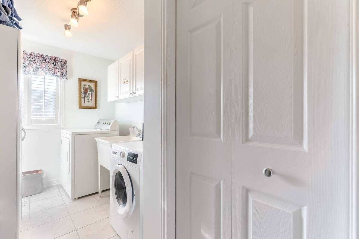 84 Beardmore Cres