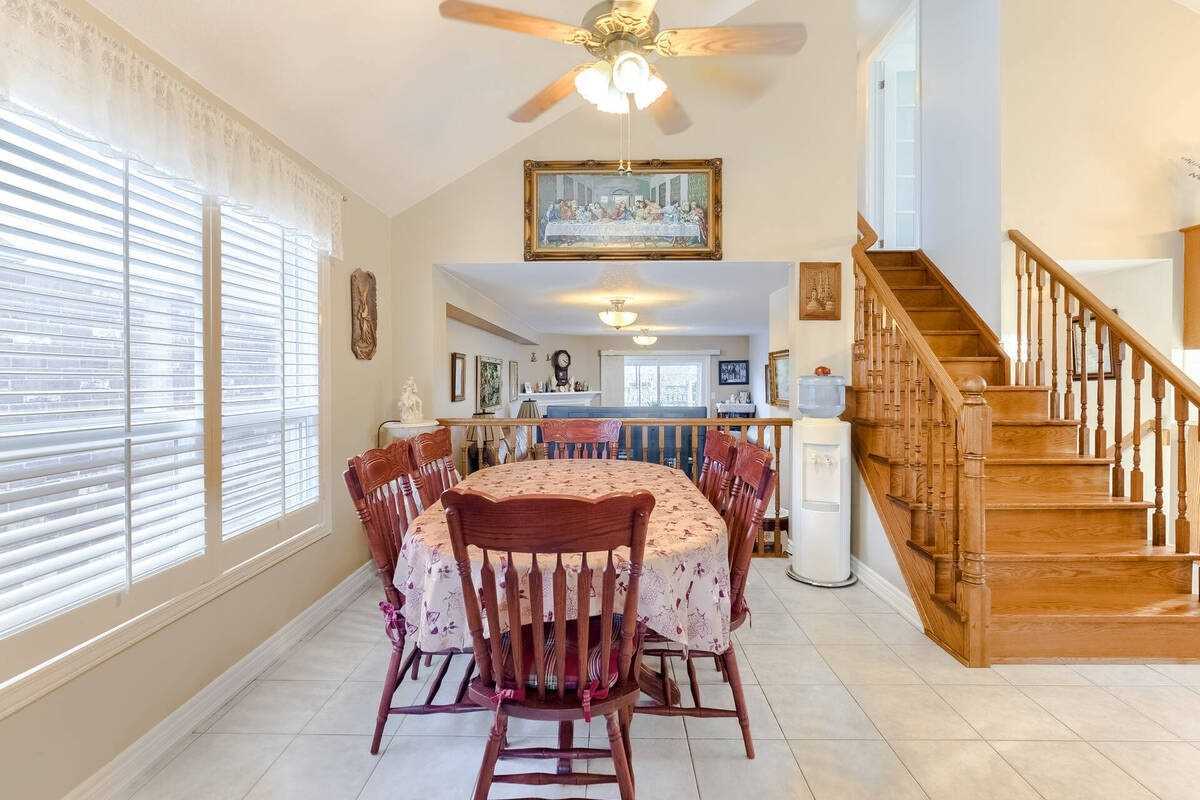 84 Beardmore Cres