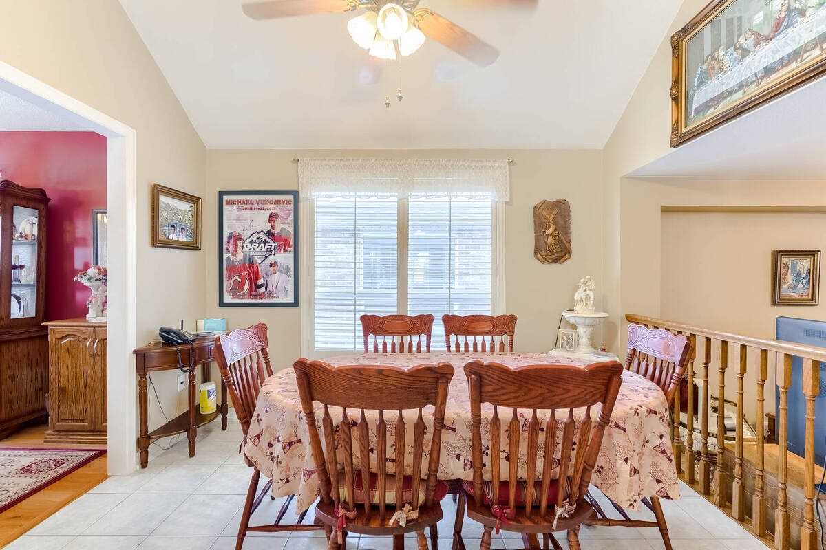 84 Beardmore Cres