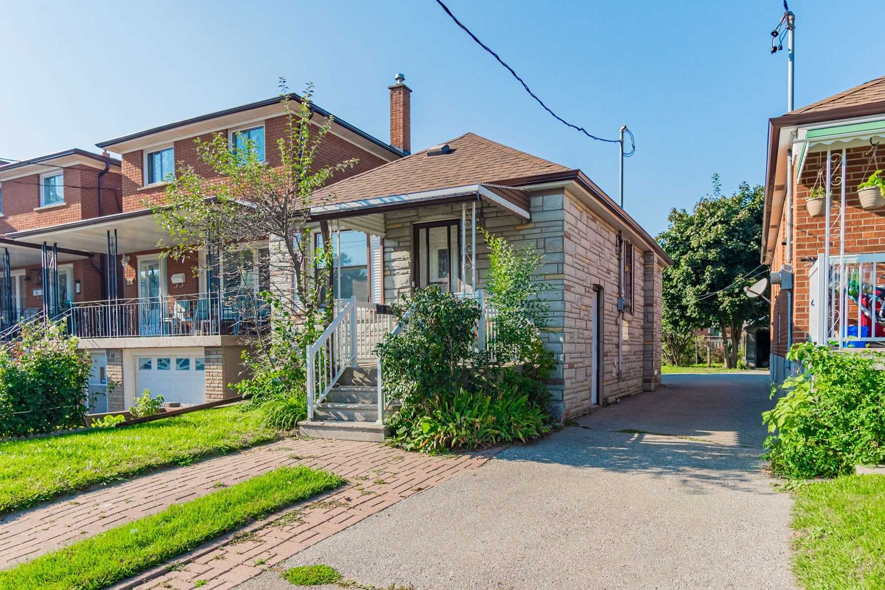 20 East Dr
