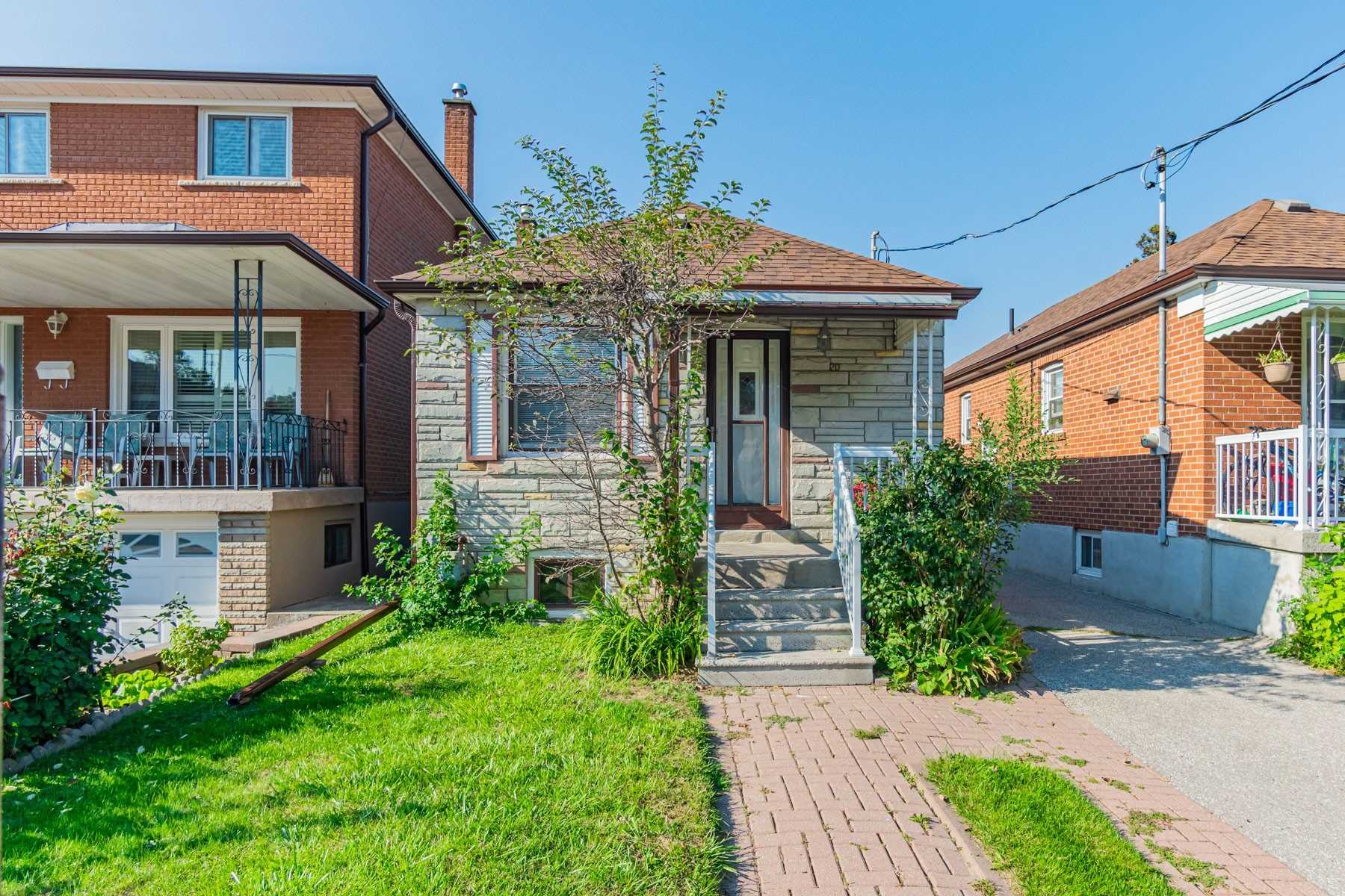 20 East Dr