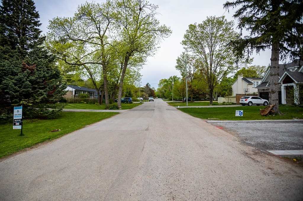208 Glen Oak Dr