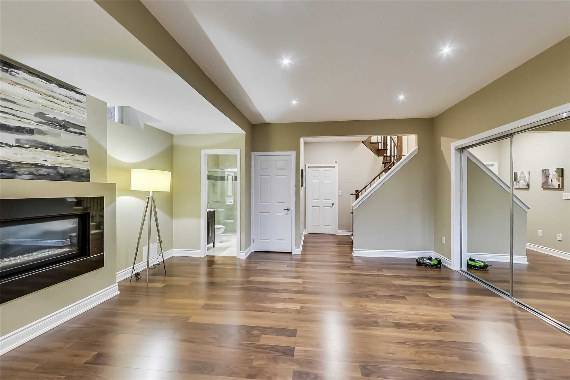2335 Wuthering Heights Way