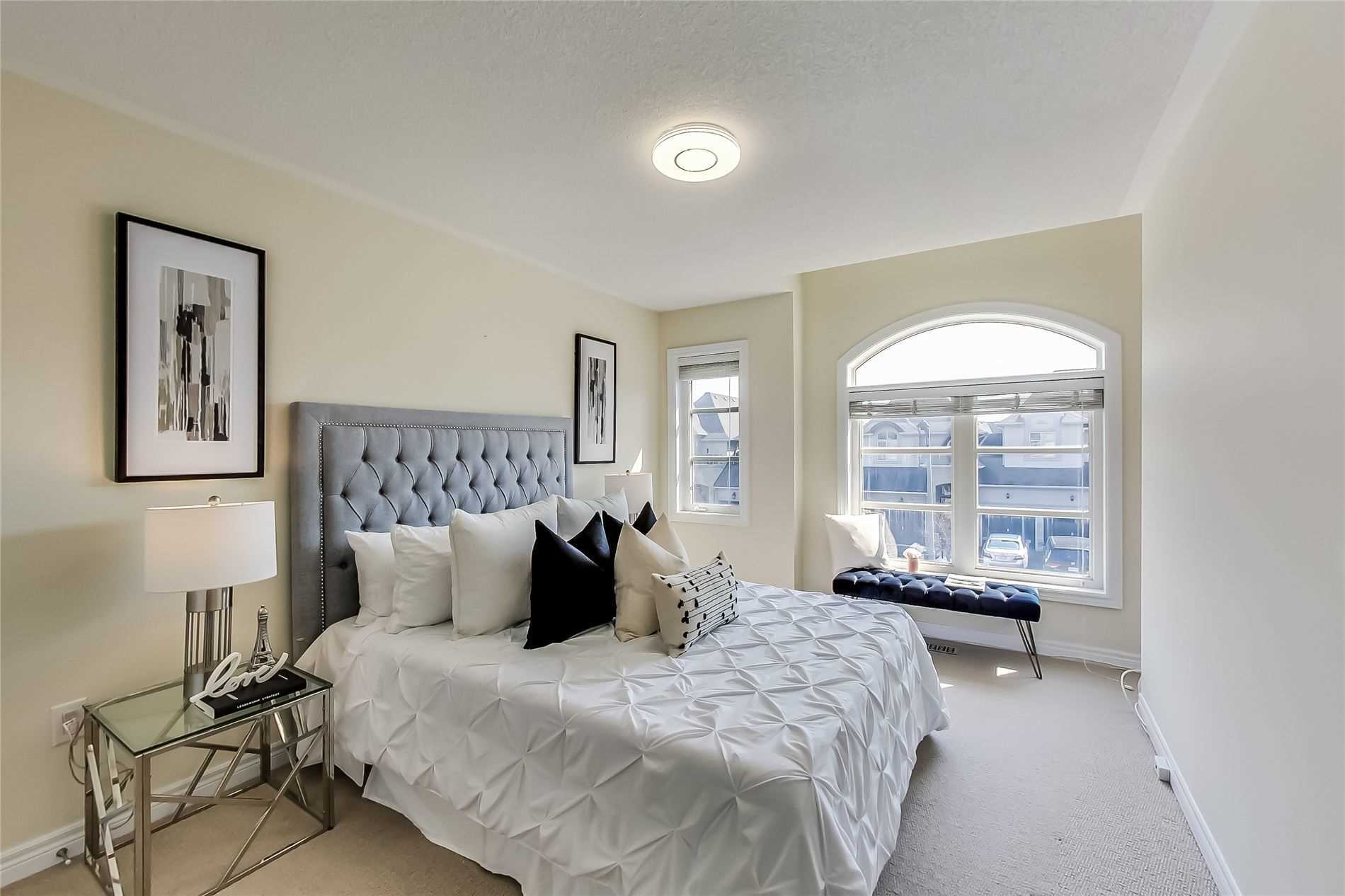 2335 Wuthering Heights Way