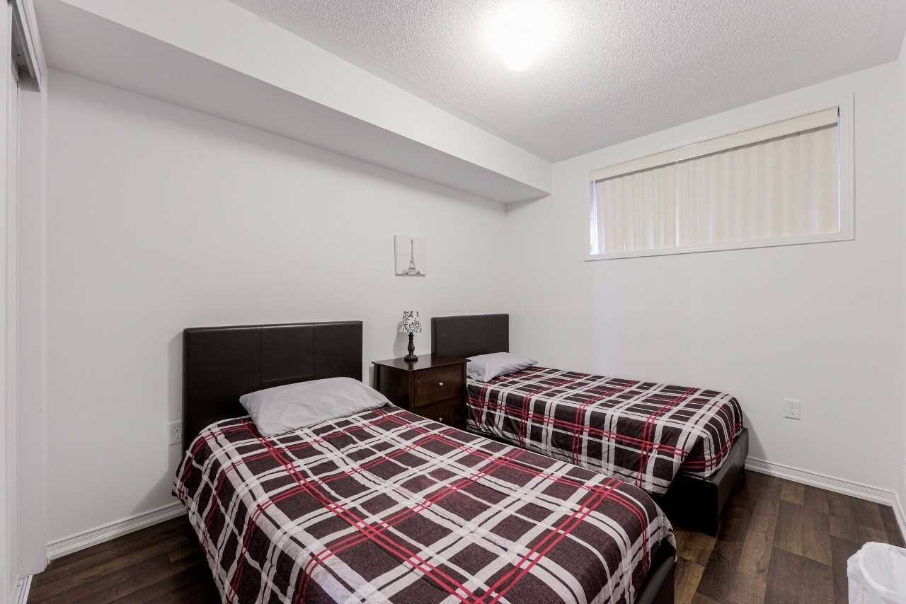 2492 Post Rd, #22