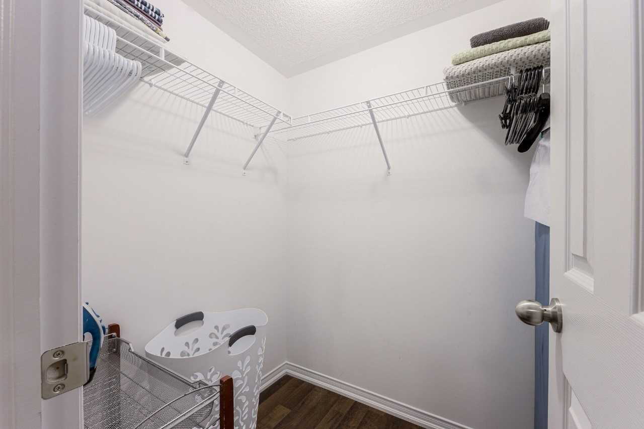 2492 Post Rd, #22