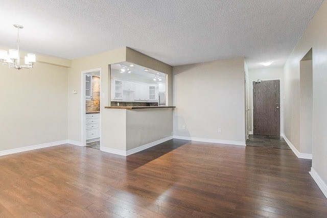Listing W5546069 - Large Photo # 6