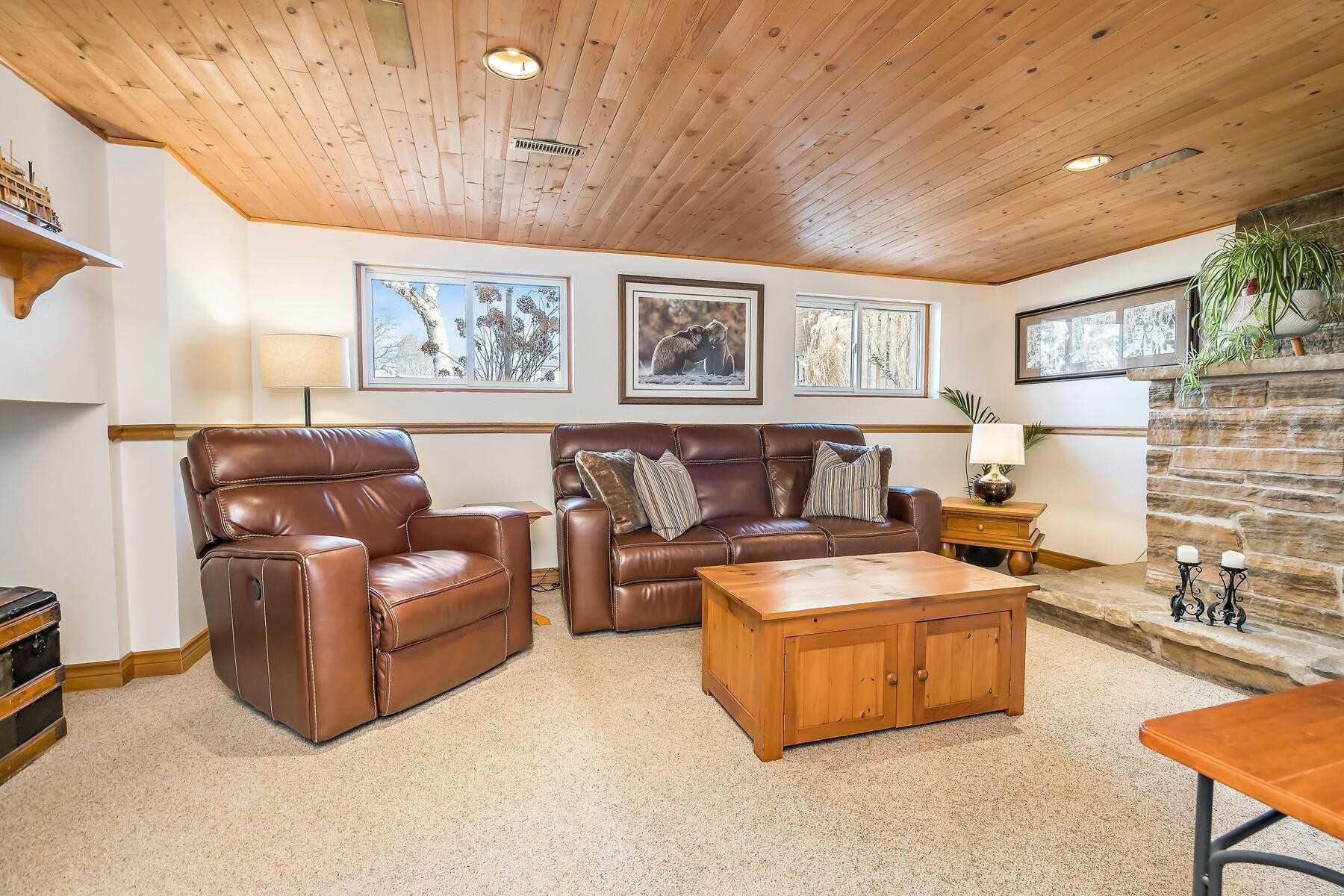 346 Trafalgar Crt