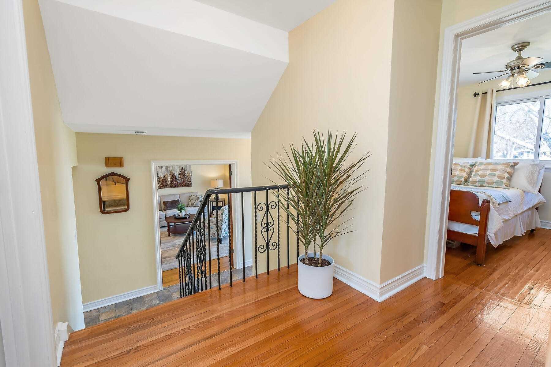 346 Trafalgar Crt