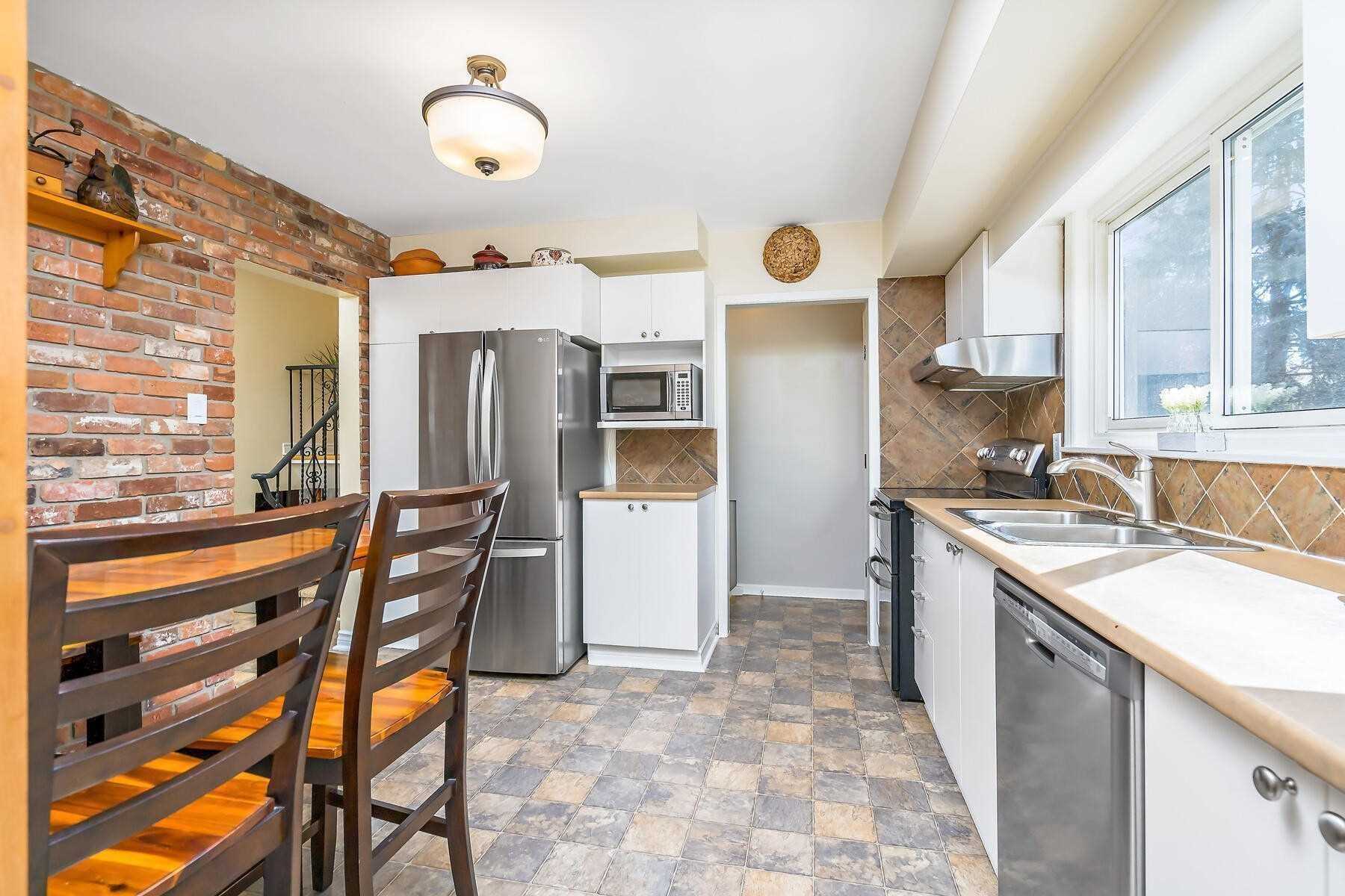 346 Trafalgar Crt