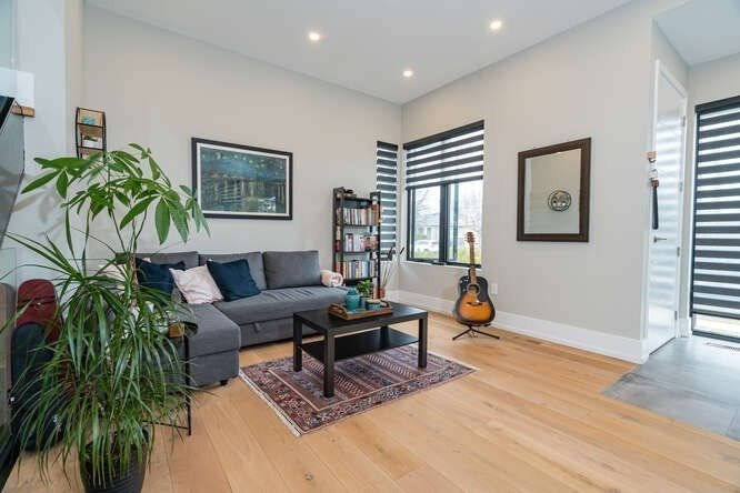 234 Maurice Dr