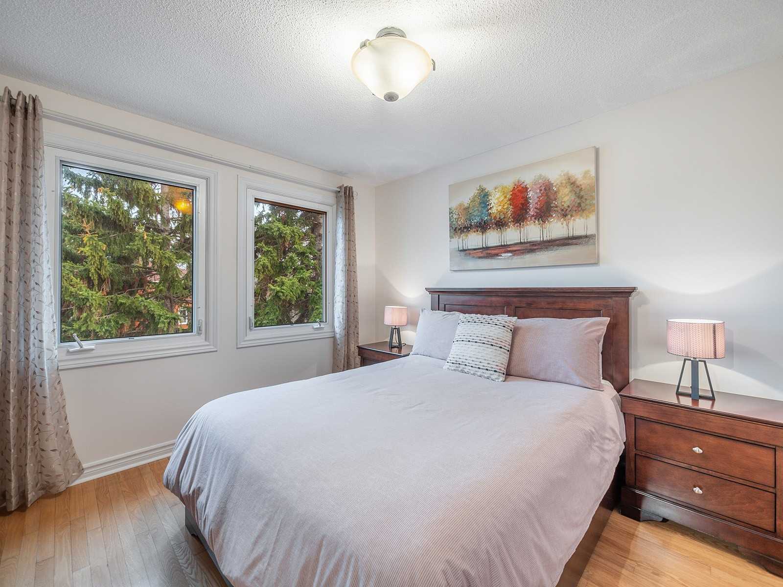 3538 Burgess Cres
