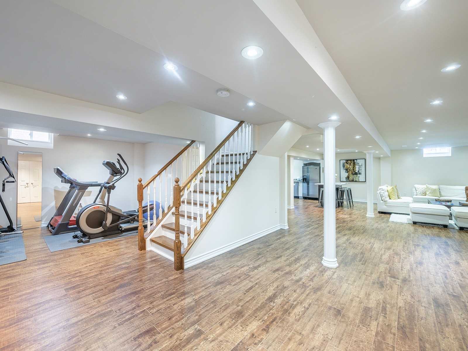 3538 Burgess Cres