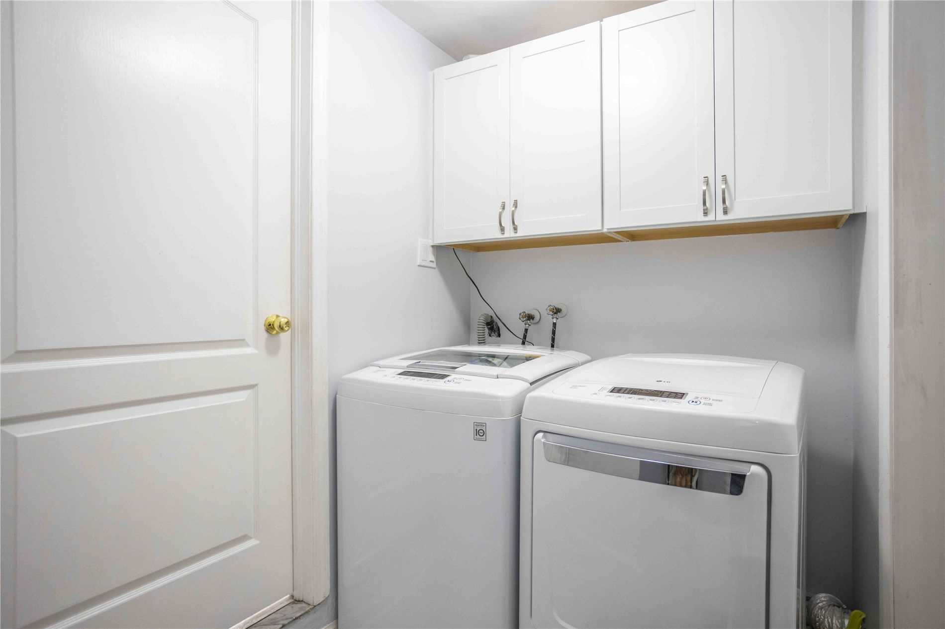 10 Narrow Valley Cres