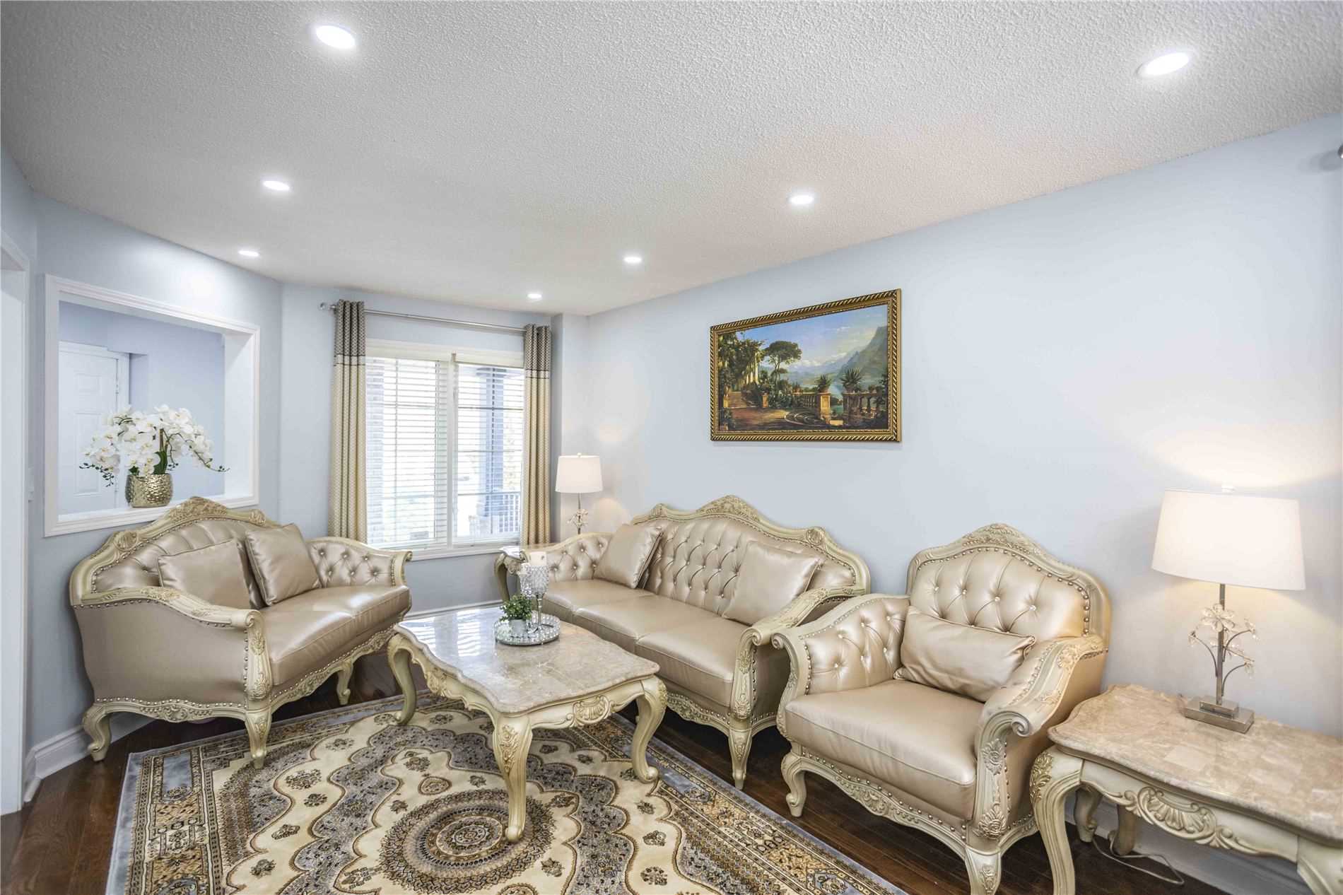 10 Narrow Valley Cres