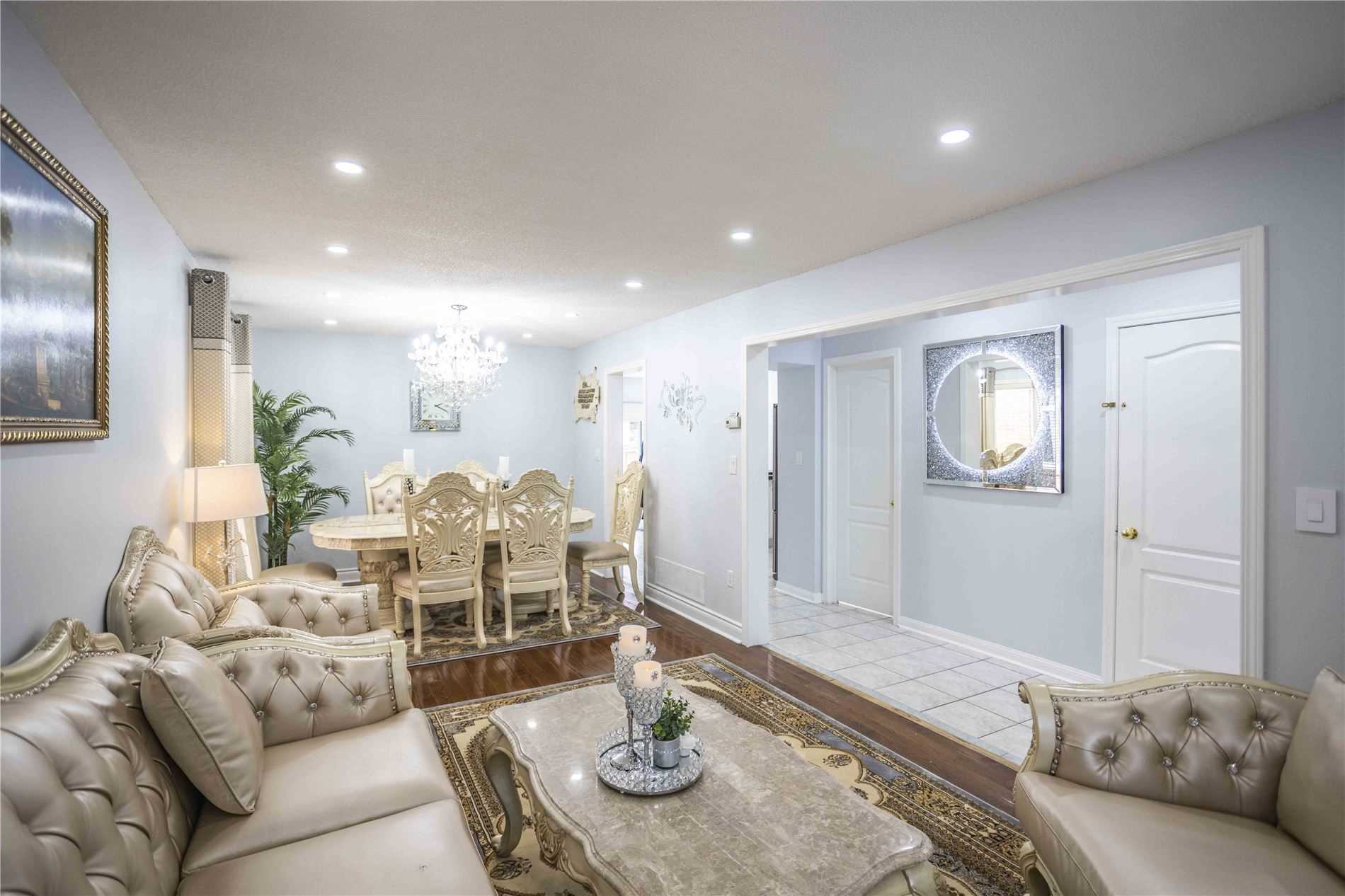 10 Narrow Valley Cres