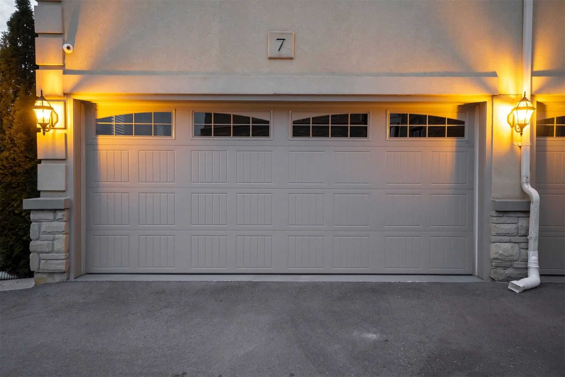 7 Odeon St