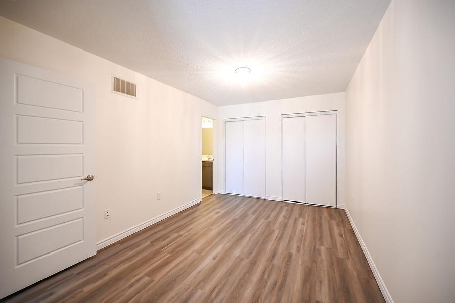 104 Frost Crt