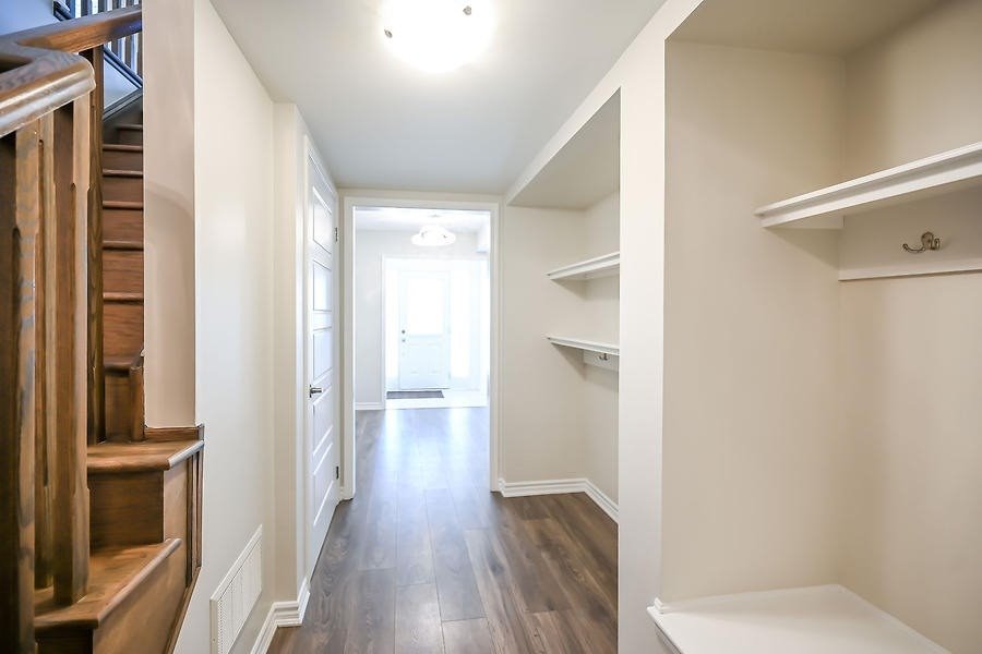 104 Frost Crt
