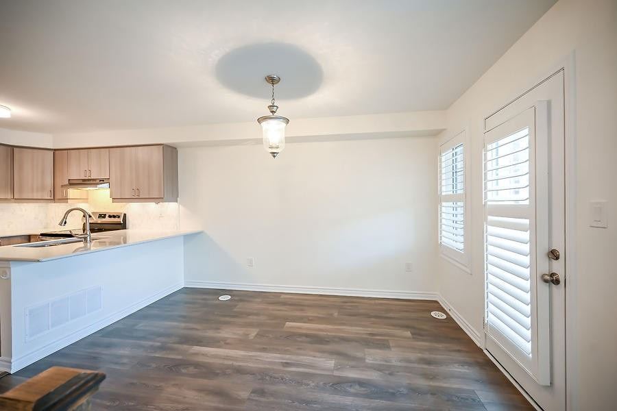 104 Frost Crt