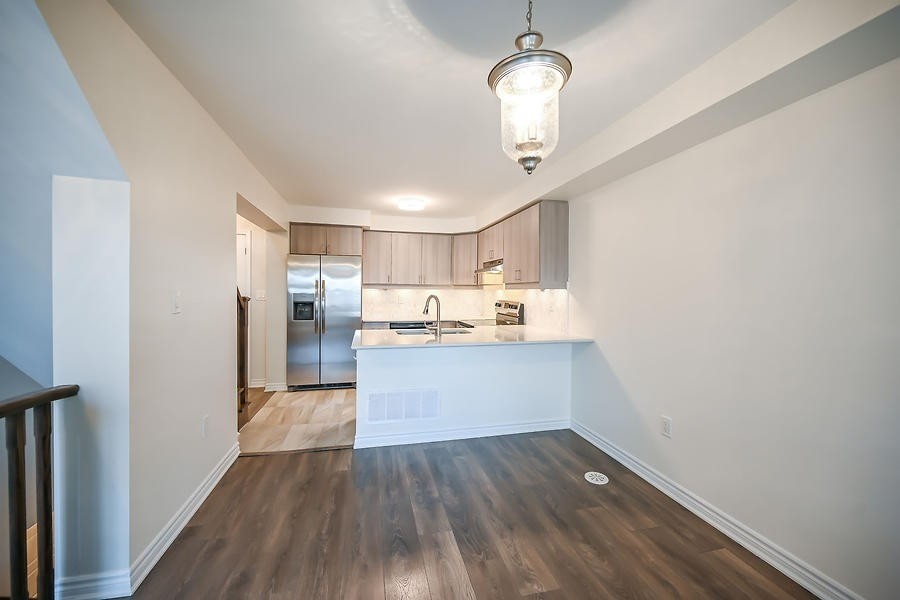 104 Frost Crt