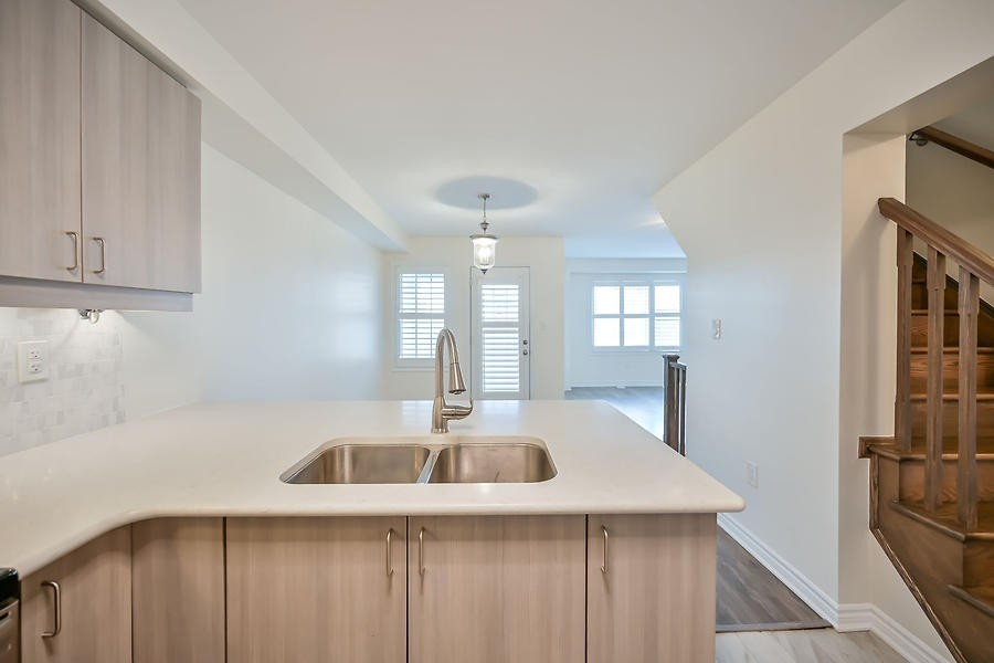 104 Frost Crt