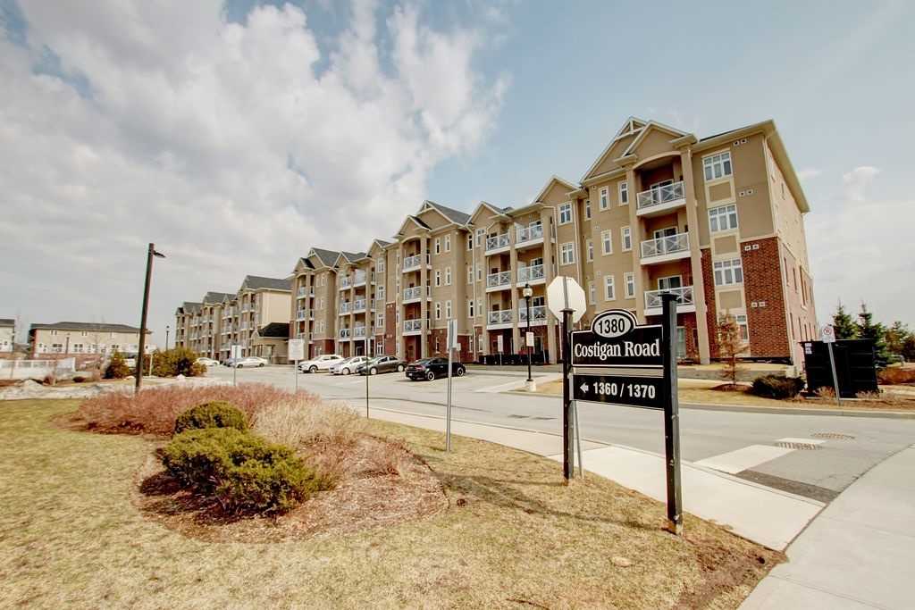 1370 Costigan Rd, #304